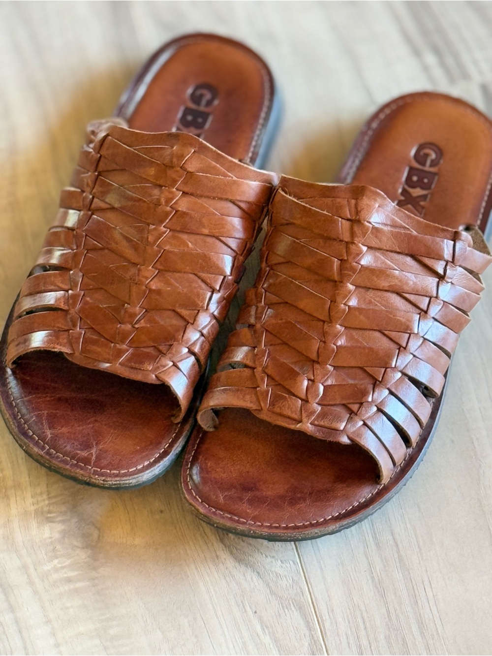 GBX Men’s Woven Leather Slide Sandals